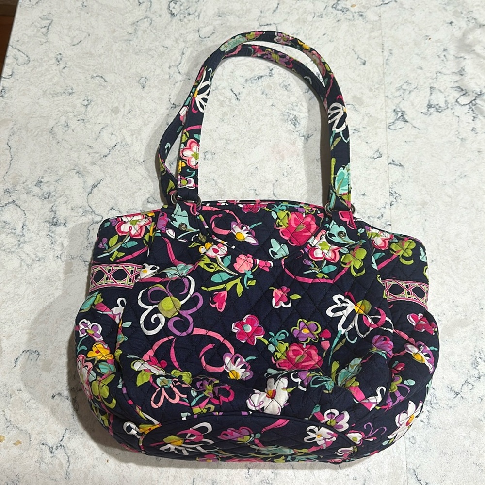 Vera Bradley Bag (Glenna); like NEW; 15”W x 11”H